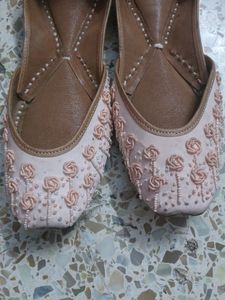 lovely peach mojiris
