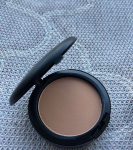 MAC Studio Fix Powder Foundation