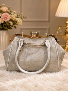 Sparkling Butterfly Clasp Clutch Bag