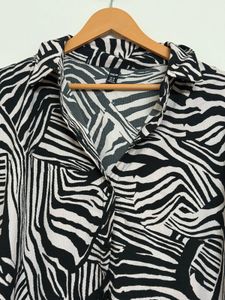 Chic Zebra Print Shirt Dress
