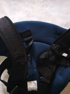 Like New Baby carrier
