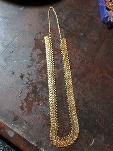 Elegant Gold Coin Necklace