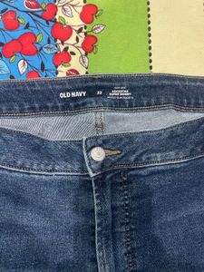 Trendy Ripped Cropped Jeans length 36