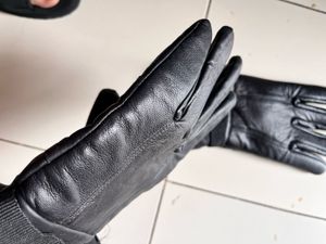 Black Leather Gloves
