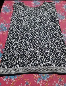 Bundle of 4 Women's tops