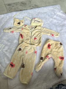 Cute Baby Clothes Set for winters
