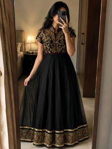 Elegant Black Embroidered Gown with Zari Work