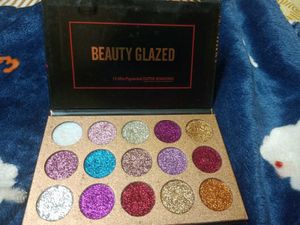 Beauty Glazed Glitter Eyeshadow Palette