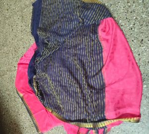 Price dropped Vibrant Pink Saree with Navy Blue