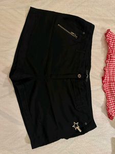 Zip Star Black Shorts☘️🗝