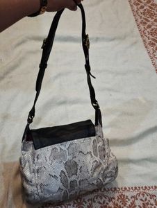 Stylish Snake skin leather Crossbody Bag