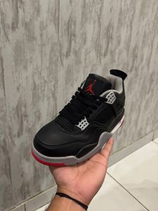Nike Air Jordan 4 Retro Bred