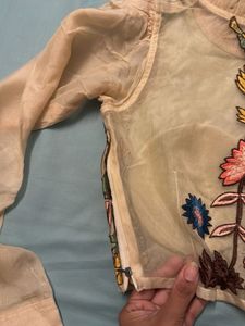 Embroidered Floral Puff Sleeve Blouse