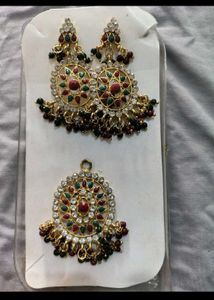 Traditional Indian Earrings with Maang Tikka