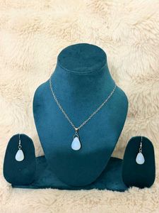💎Elegant Pendant Necklace and Earring Set💎