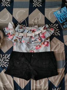 Cute Off Shoulder Top(Free delivery)
