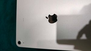 Apple iPad A16