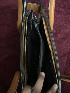 burberry (first copy ) hand bag