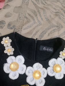 Girls Black Frock And Bow 1-2 Yr