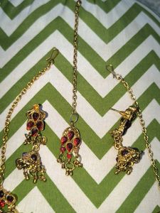 Exquisite Indian Jewelry Set