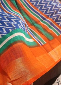 Vibrant Geometric Print Saree