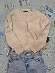 Cozy Beige V-Neck Cardigan
