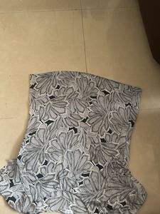 Stylish Printed Strapless Top