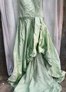 191712. Elegant Pastel Green Evening Gown