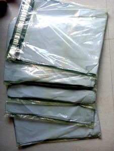 25 Shipping Bags