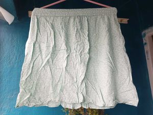 sea green skirt 💚
