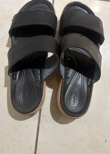 CROCS Black Heels