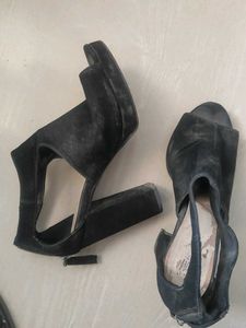 H&amp;M Black Suede Heels