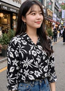 Chic Floral Print Button-Up Shirt