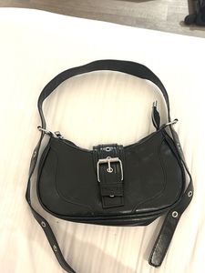 Chic Black Shoulder Bag savana