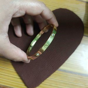 Elegant Gold Bracelets Set