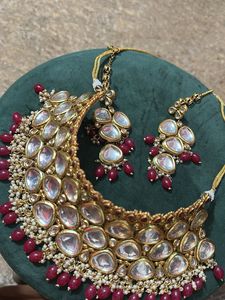 Exquisite Kundan &amp; Pearl Necklace Set