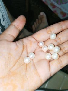 White Moti (9 Piece) Without 🕳️ Hole