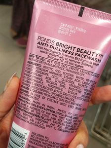 Pond's Bright Beauty Facewash