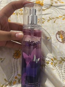 Wattagirl! Amber Kiss Fragrant Body Splash