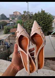 zara heel