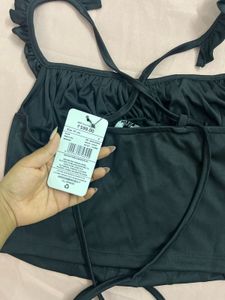 Chic Black Ruffle Crop Top