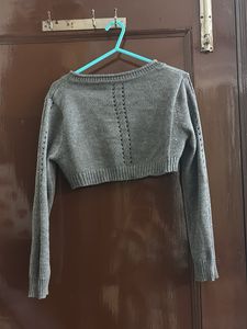 Gray Cropped Long Sleeve Sweater