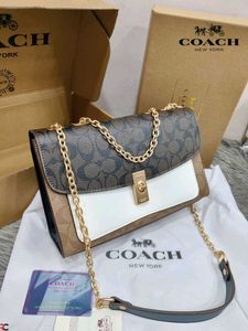 COACH**LANE SIGNATURE CANVAS SHOULDER BAG*