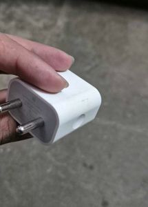Apple 20W Adapter