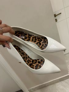 Chic White Patent Heels with Leopard Lining