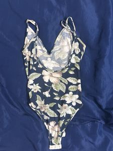 Floral Swimsuit Top (5/10 condition)