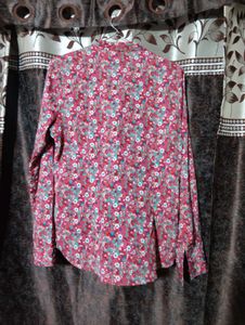 Chic Floral Ruffled Blouse