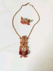 Gold-tone Necklace and Earring Set