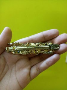 Elegant Gold Flower Hair Clip