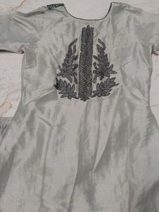 Elegant Silver Beaded Salwar Kameez